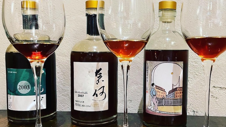 日本未流通の紹興酒「元紅酒（げんこうしゅ）」を地元紹興人と一緒に試飲してみた。
