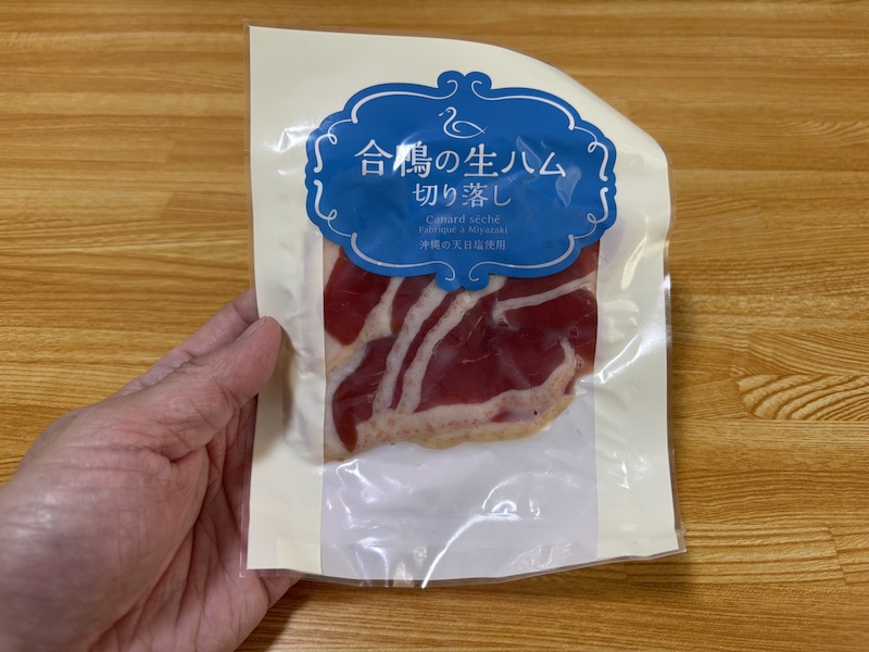 紹興酒に合うカルディのおつまみ「合鴨の生ハム」のパッケージ