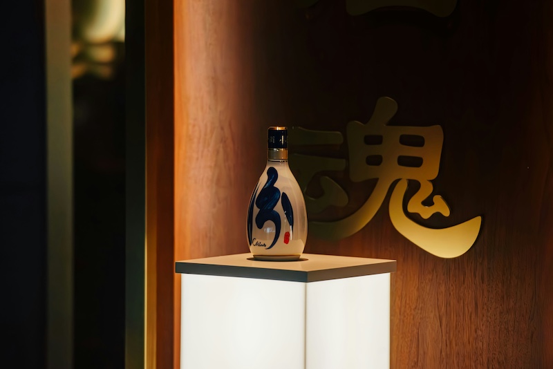 山西省の白酒「汾酒」のボトル
